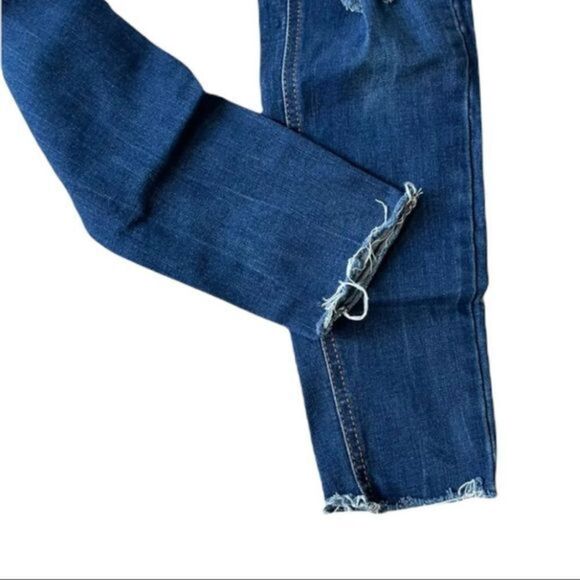 Wild Fable High-Rise Distressed Skinny Jeans
Sz 2 - Picture 4 of 10
